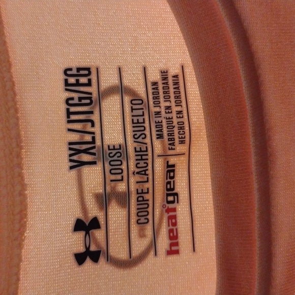 Under Armour YXL loose t shirt - Picture 4 of 4